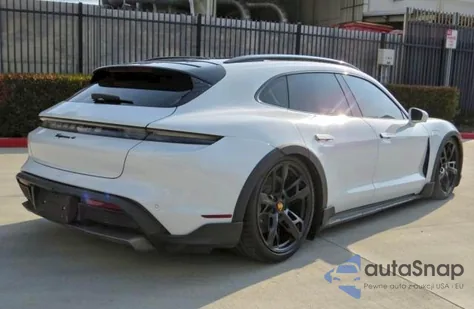 2022 Porsche Taycan Cross Turismo 4 z USA, uszkodzony, nr VIN WP0BA2Y19NSA67581